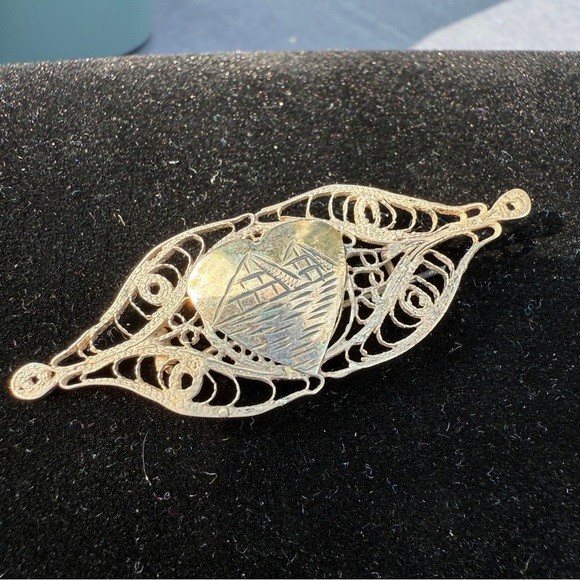 Vintage Silver Egyptian Filigree Gilt Heart Brooch in Filigree Design - Picture 1 of 12